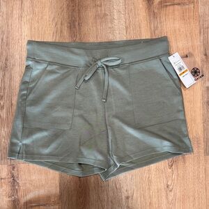 Gaiam size Medium Olive Green Women's Shorts NWT